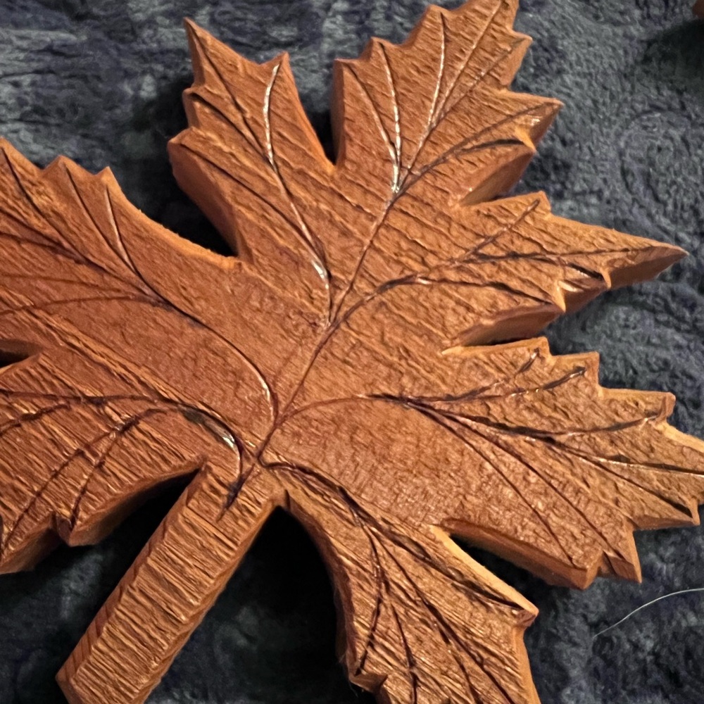 Wooden Maple Leaf Decor